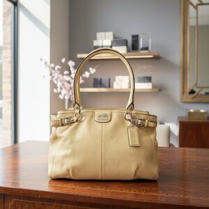 COACH "PRE-LOVED" KARA CARRY ALL HANDBAG *PRICED TO SELL*